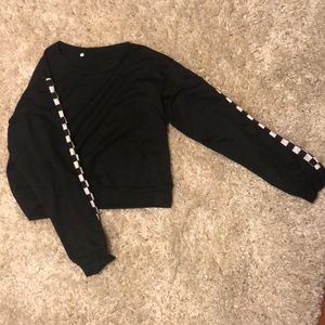 Checkers strip long sleeve crop top